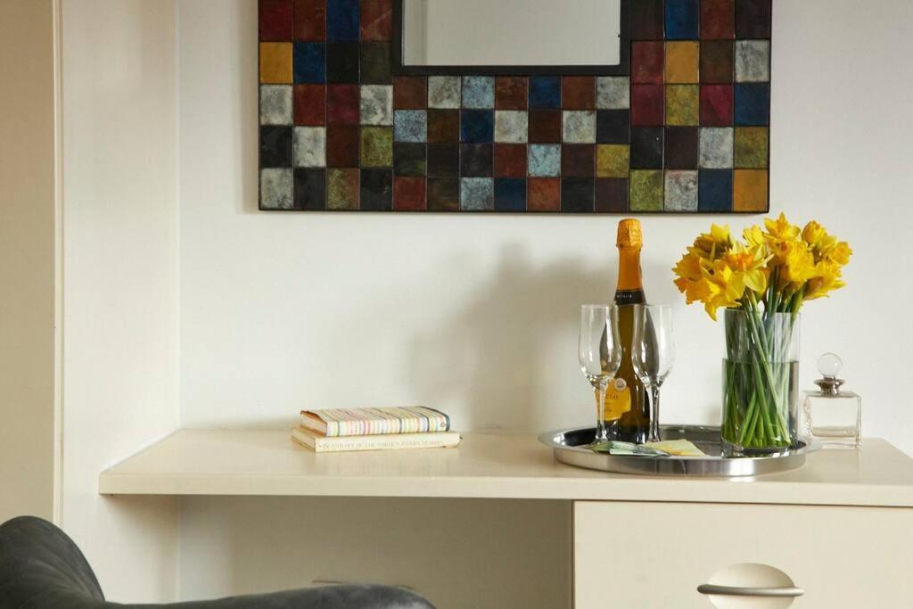 Comfy Big 7 Bedroom Townhouse Harrogate Esterno foto