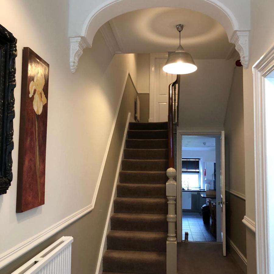 Comfy Big 7 Bedroom Townhouse Harrogate Esterno foto