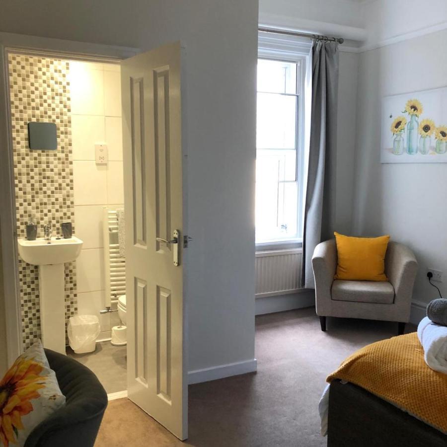 Comfy Big 7 Bedroom Townhouse Harrogate Esterno foto